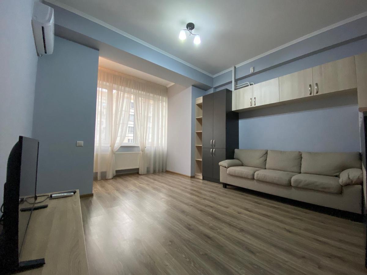 Sky House Central Apartment Chisinau Exterior photo